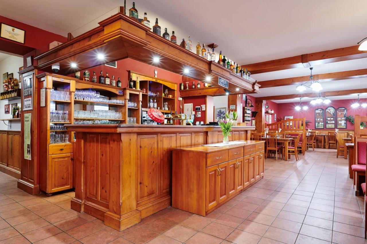 Hotel Terasa Вимперк Екстериор снимка