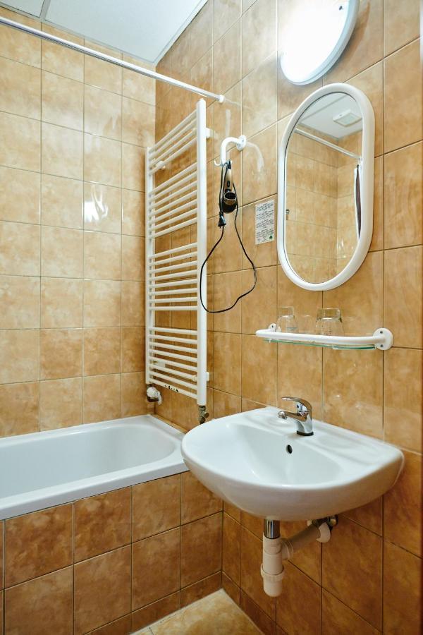 Hotel Terasa Вимперк Екстериор снимка