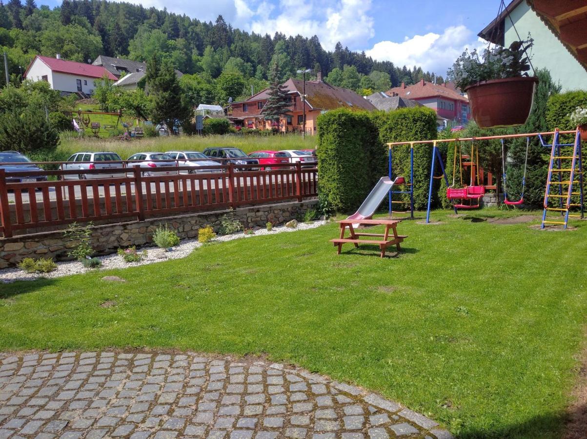 Hotel Terasa Вимперк Екстериор снимка